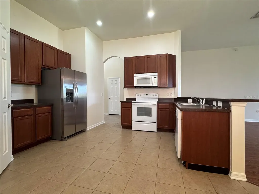 317 Down Pine Drive Seffner FL 33584