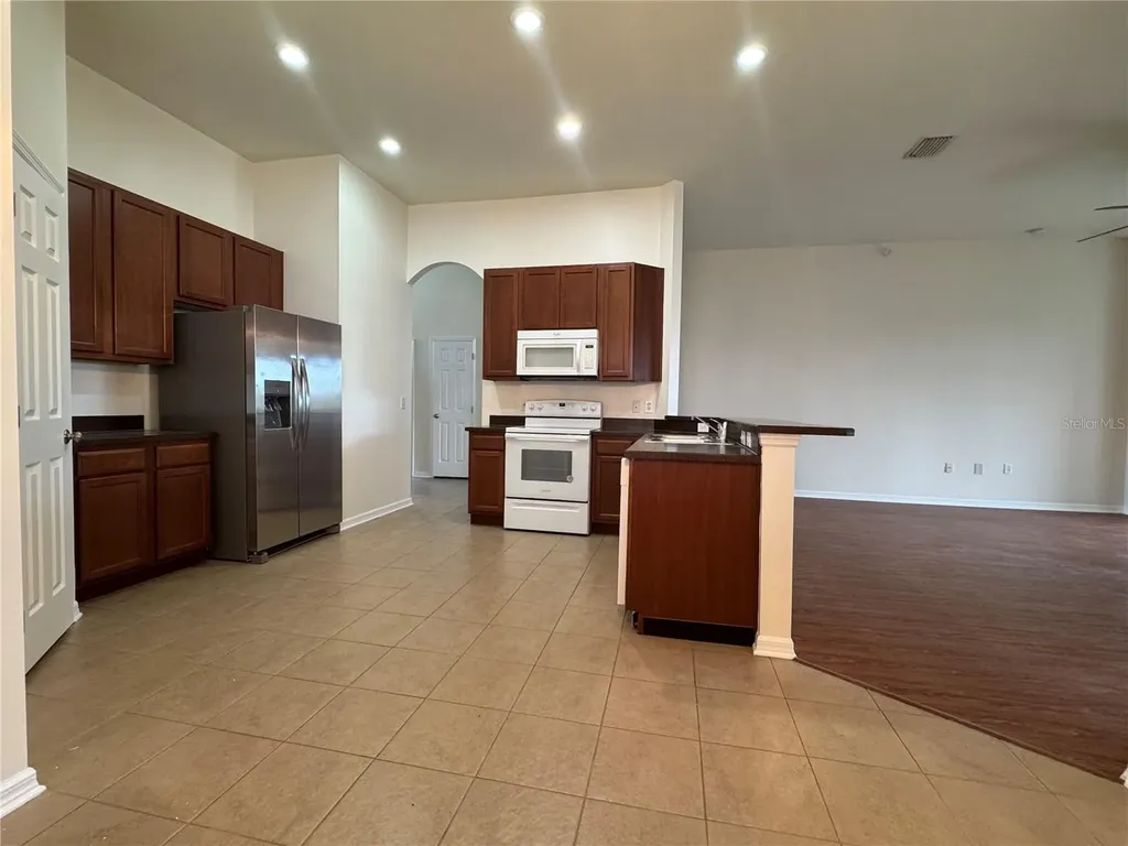 317 Down Pine Drive Seffner FL 33584