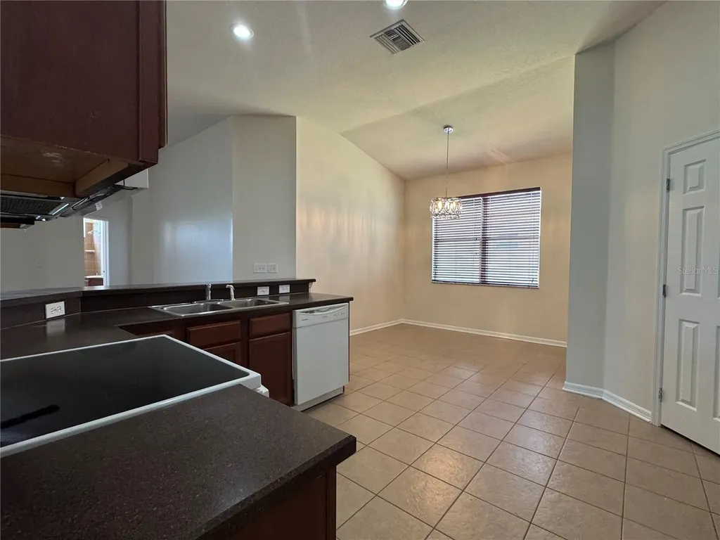 317 Down Pine Drive Seffner FL 33584