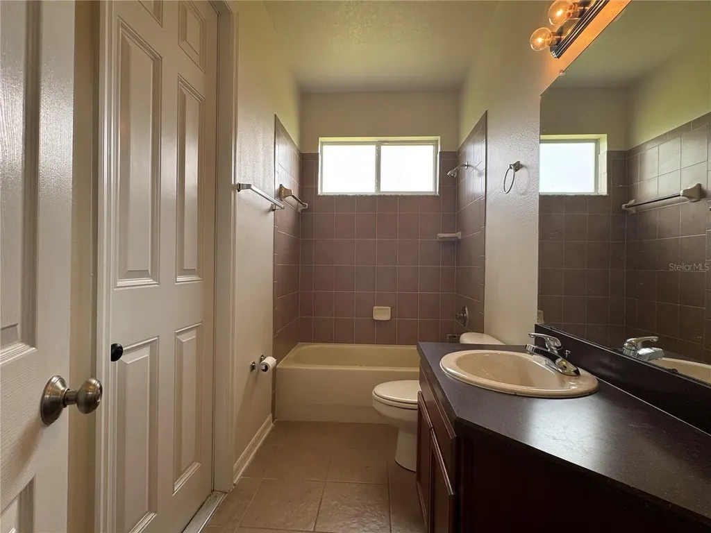 317 Down Pine Drive Seffner FL 33584