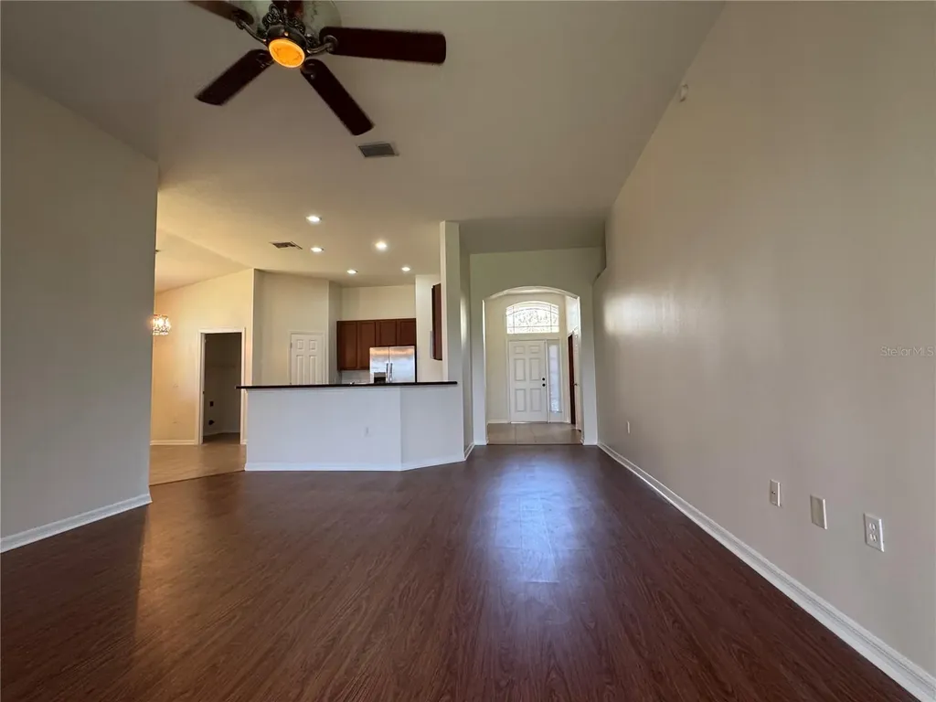 317 Down Pine Drive Seffner FL 33584