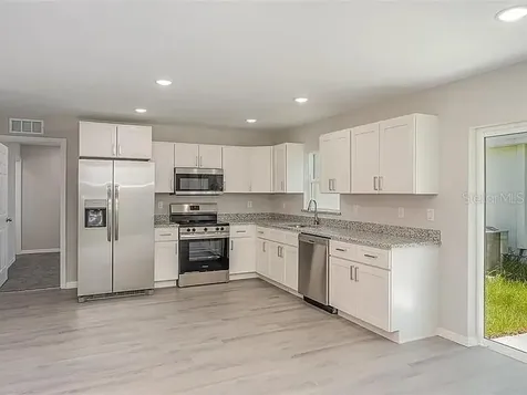 308 Ave P NW Winter Haven FL 33881
