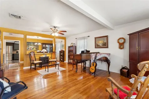 2230 W Central Avenue Winter Haven FL 33880