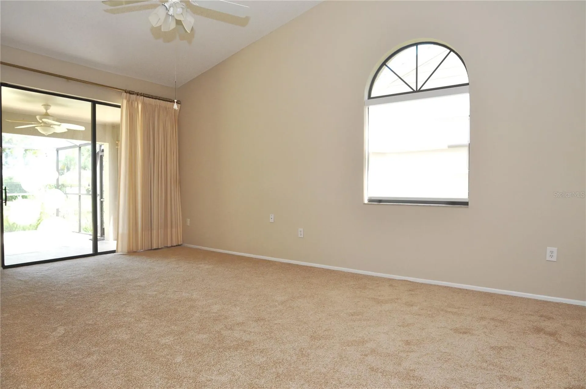 5565 Salem Square Drive N Palm Harbor FL 34685