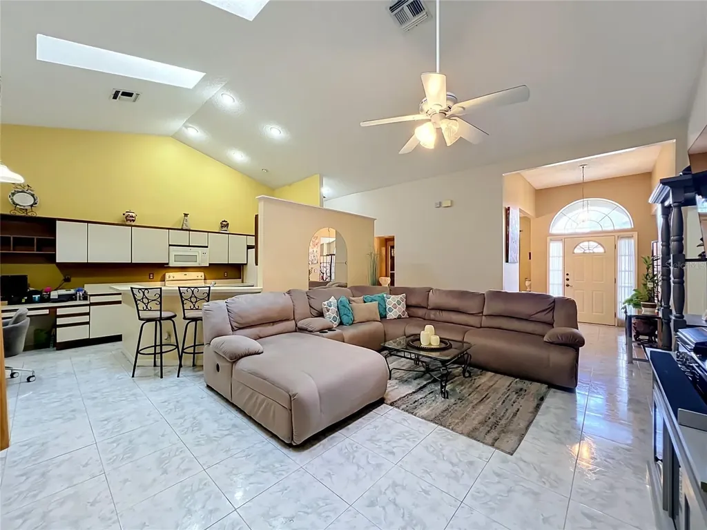 5579 Red Bone Lane Orlando FL 32810