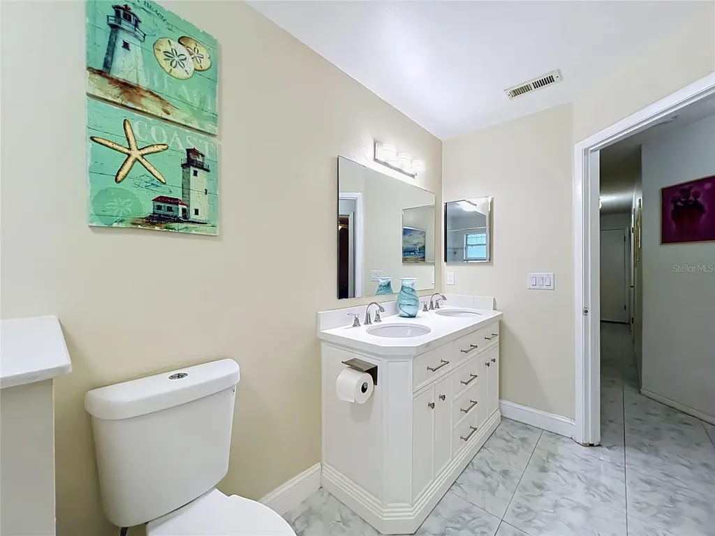 5579 Red Bone Lane Orlando FL 32810