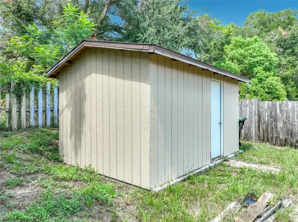 5579 Red Bone Lane Orlando FL 32810