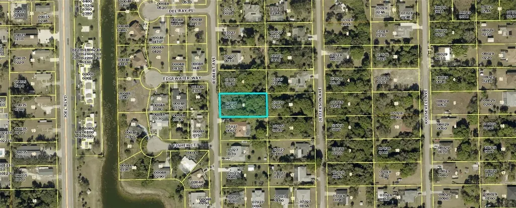 614 Robert Avenue Lehigh Acres FL 33936