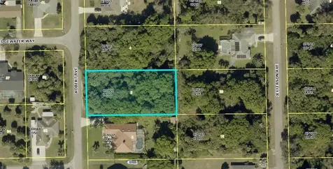 614 Robert Avenue Lehigh Acres FL 33936