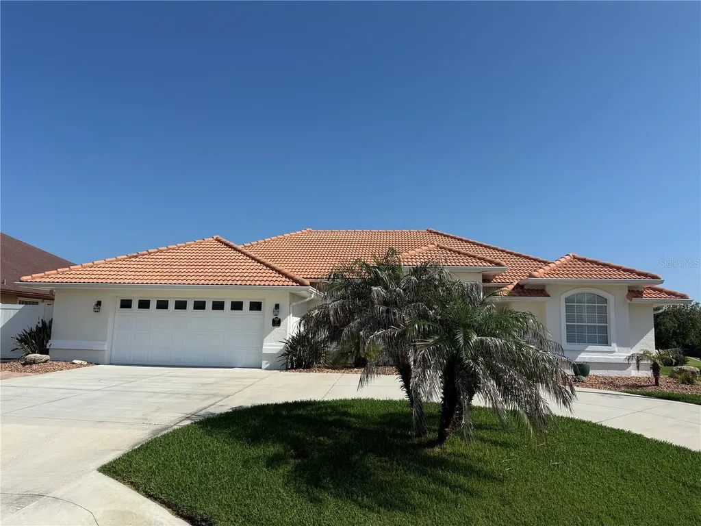 17 Crazy Horse Court Palm Coast FL 32137