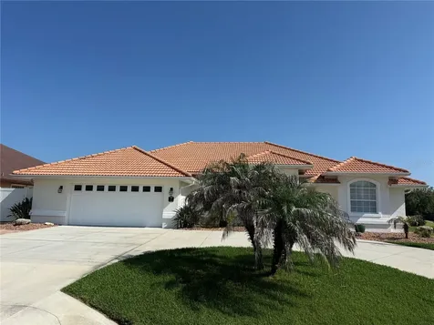 17 Crazy Horse Court Palm Coast FL 32137