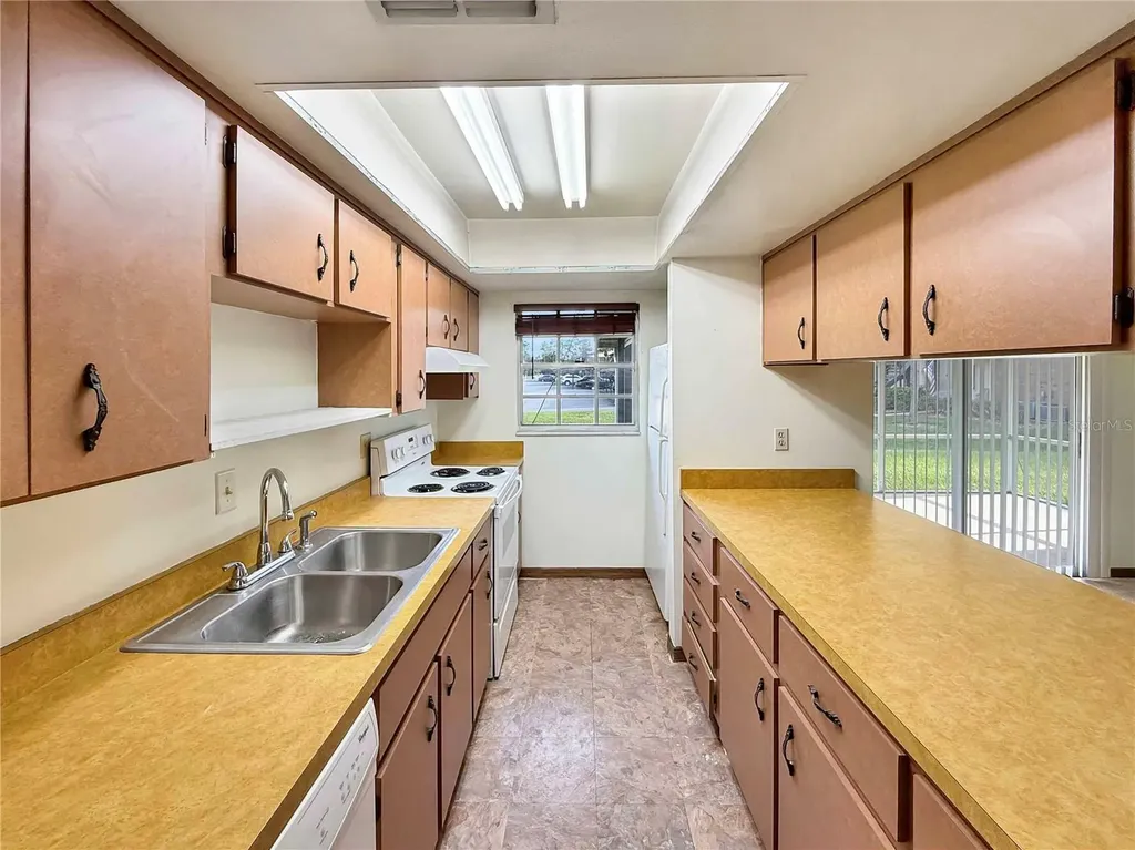 590 Belltower Avenue Deltona FL 32725