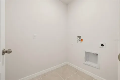 2842 Waterlily Way Kissimmee FL 34759
