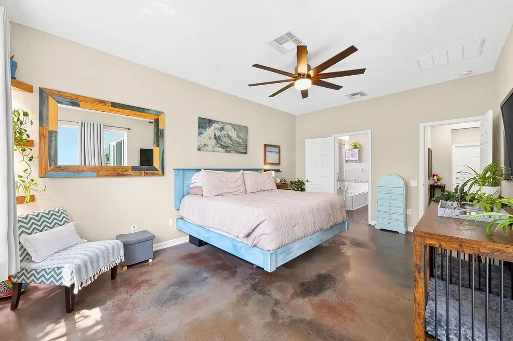 1135 Toluke Point Orlando FL 32828
