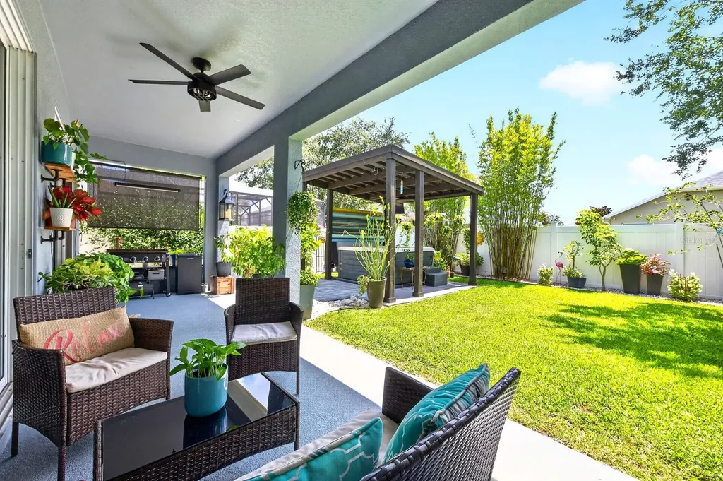 1135 Toluke Point Orlando FL 32828