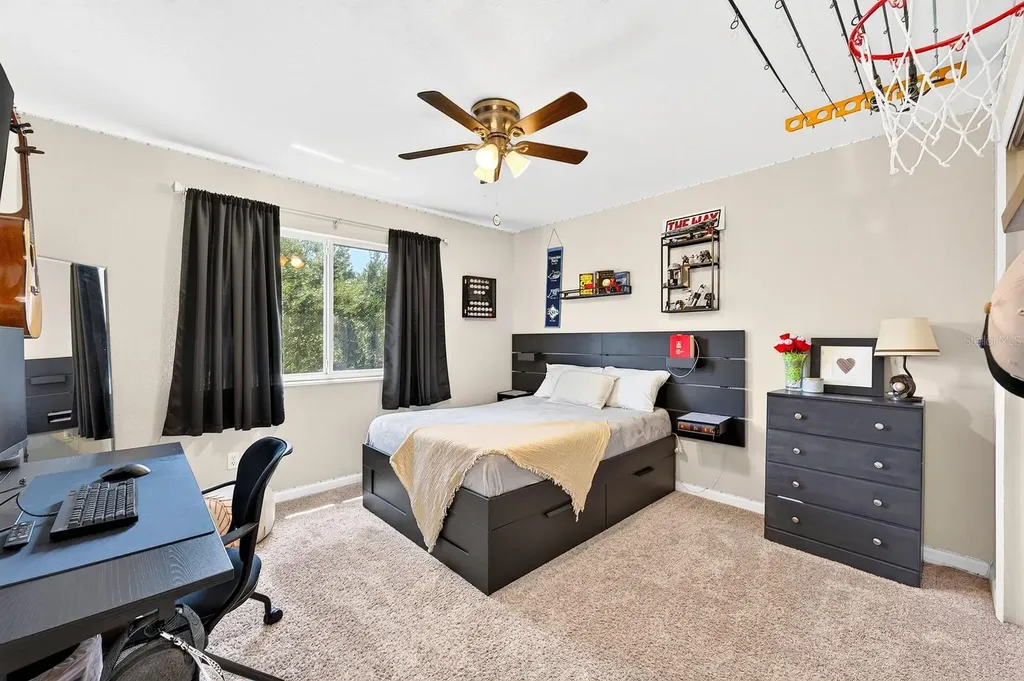 1135 Toluke Point Orlando FL 32828
