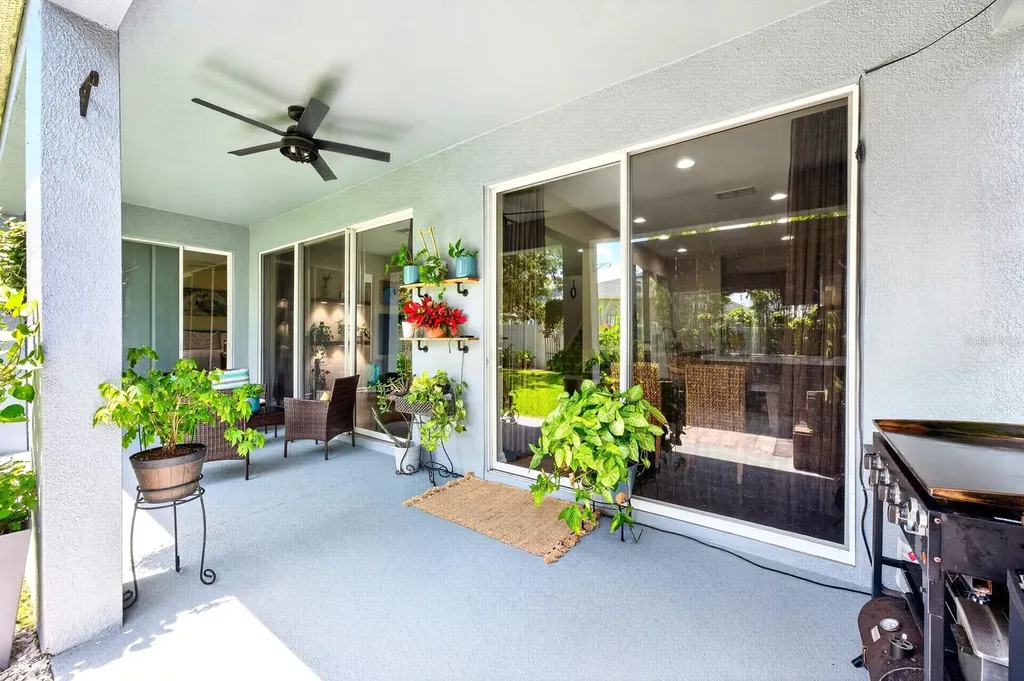 1135 Toluke Point Orlando FL 32828