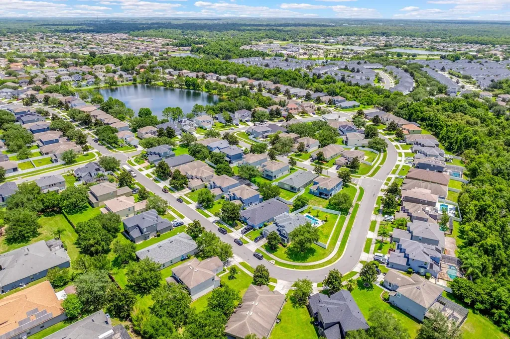 1135 Toluke Point Orlando FL 32828