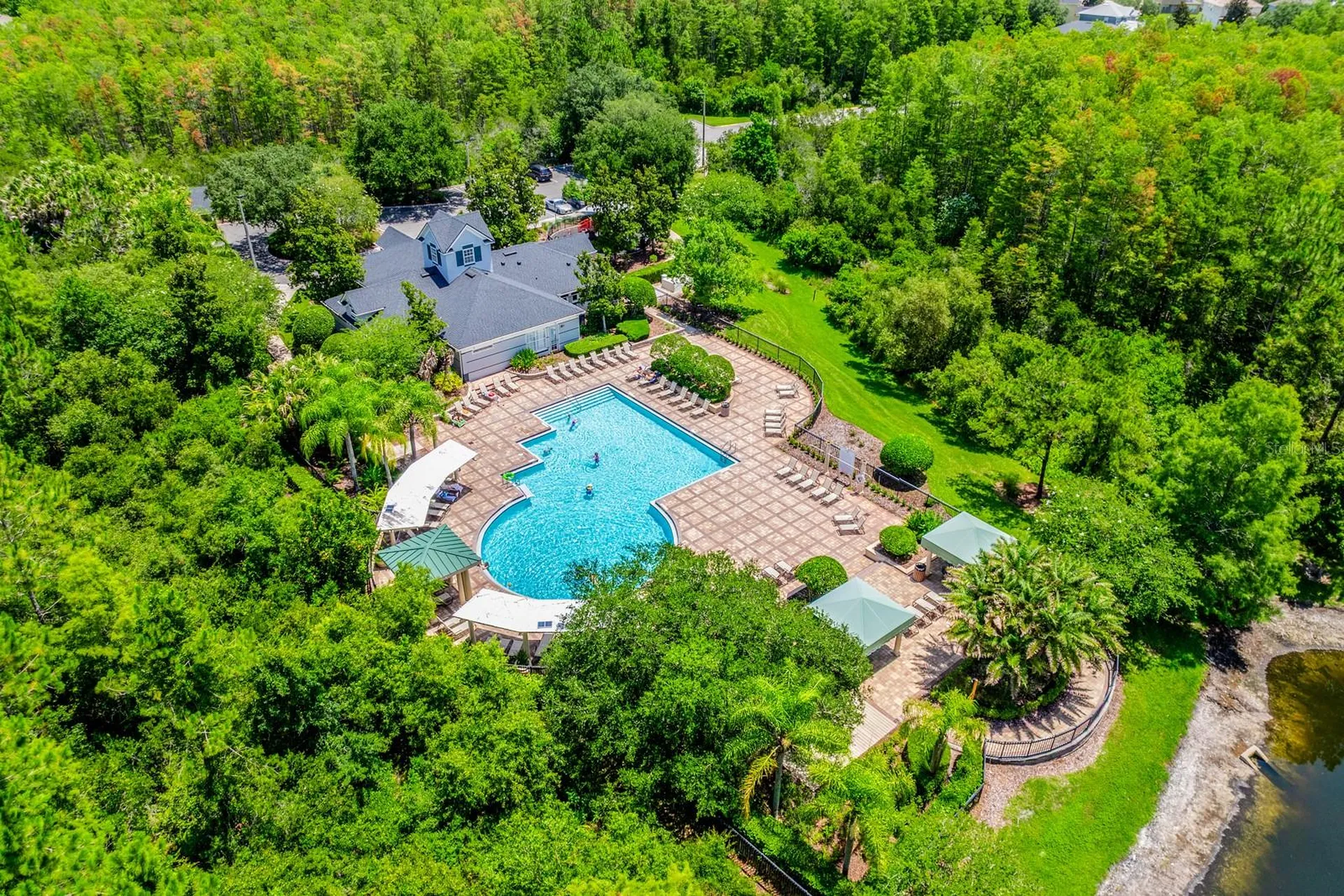 1135 Toluke Point Orlando FL 32828