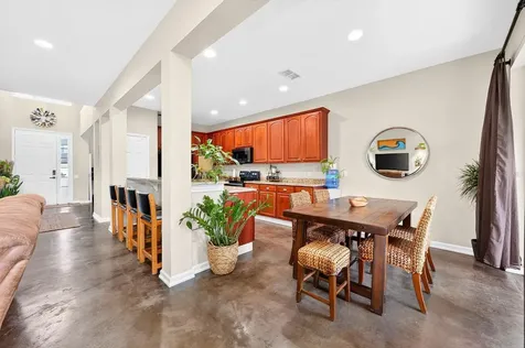 1135 Toluke Point Orlando FL 32828