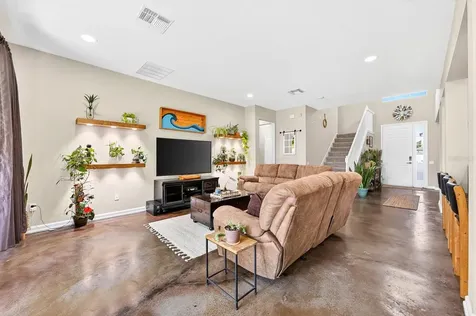 1135 Toluke Point Orlando FL 32828