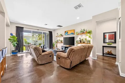 1135 Toluke Point Orlando FL 32828