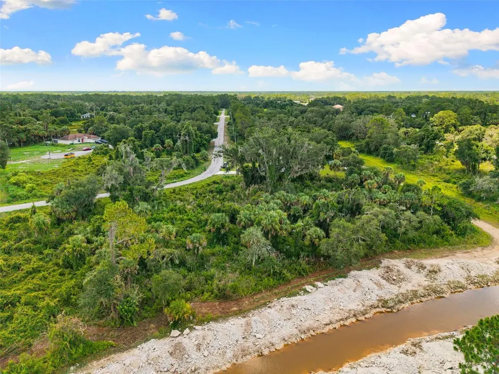 1937 Walcott Loop Lehigh Acres FL 33972