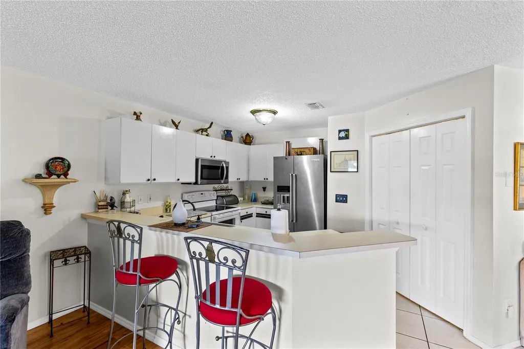 1076 Universal Rest Place Kissimmee FL 34744