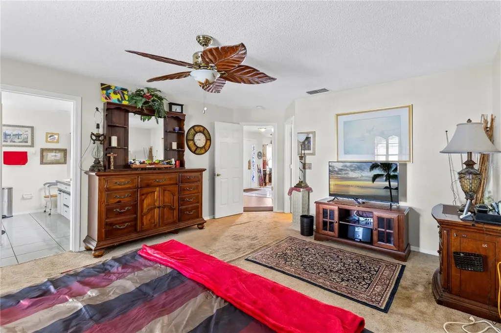 1076 Universal Rest Place Kissimmee FL 34744