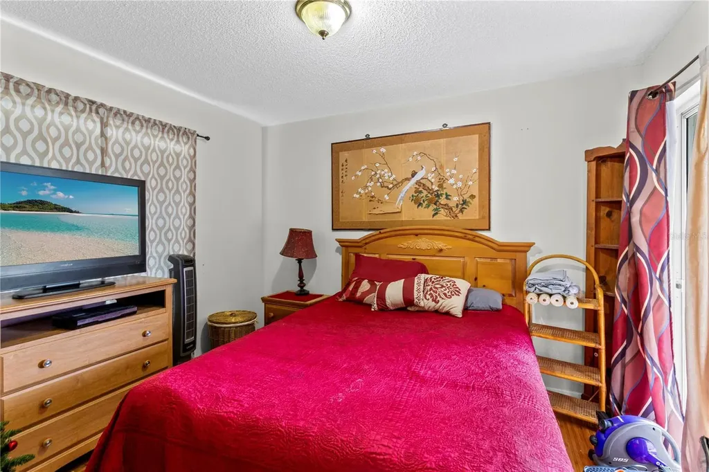 1076 Universal Rest Place Kissimmee FL 34744