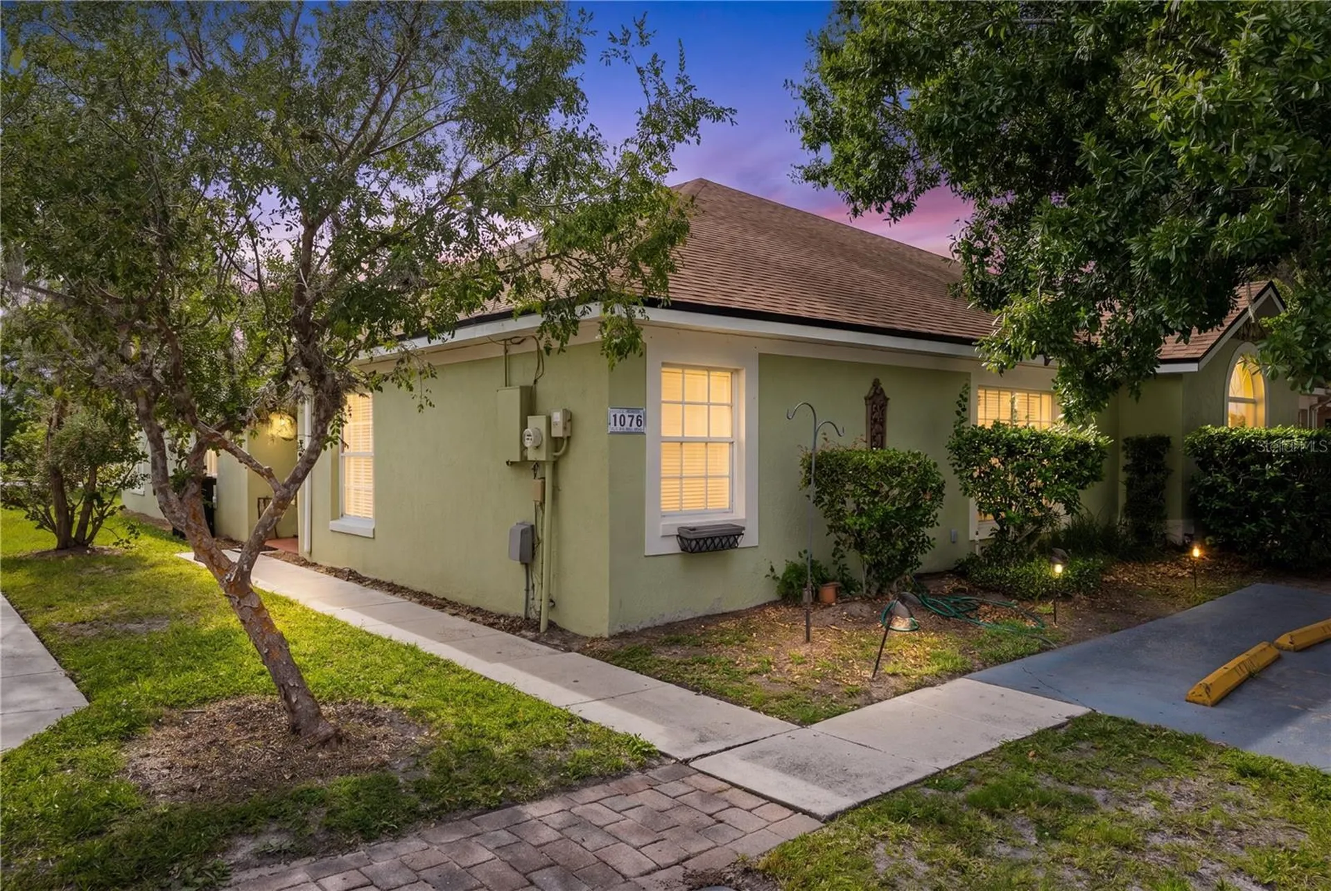 1076 Universal Rest Place Kissimmee FL 34744