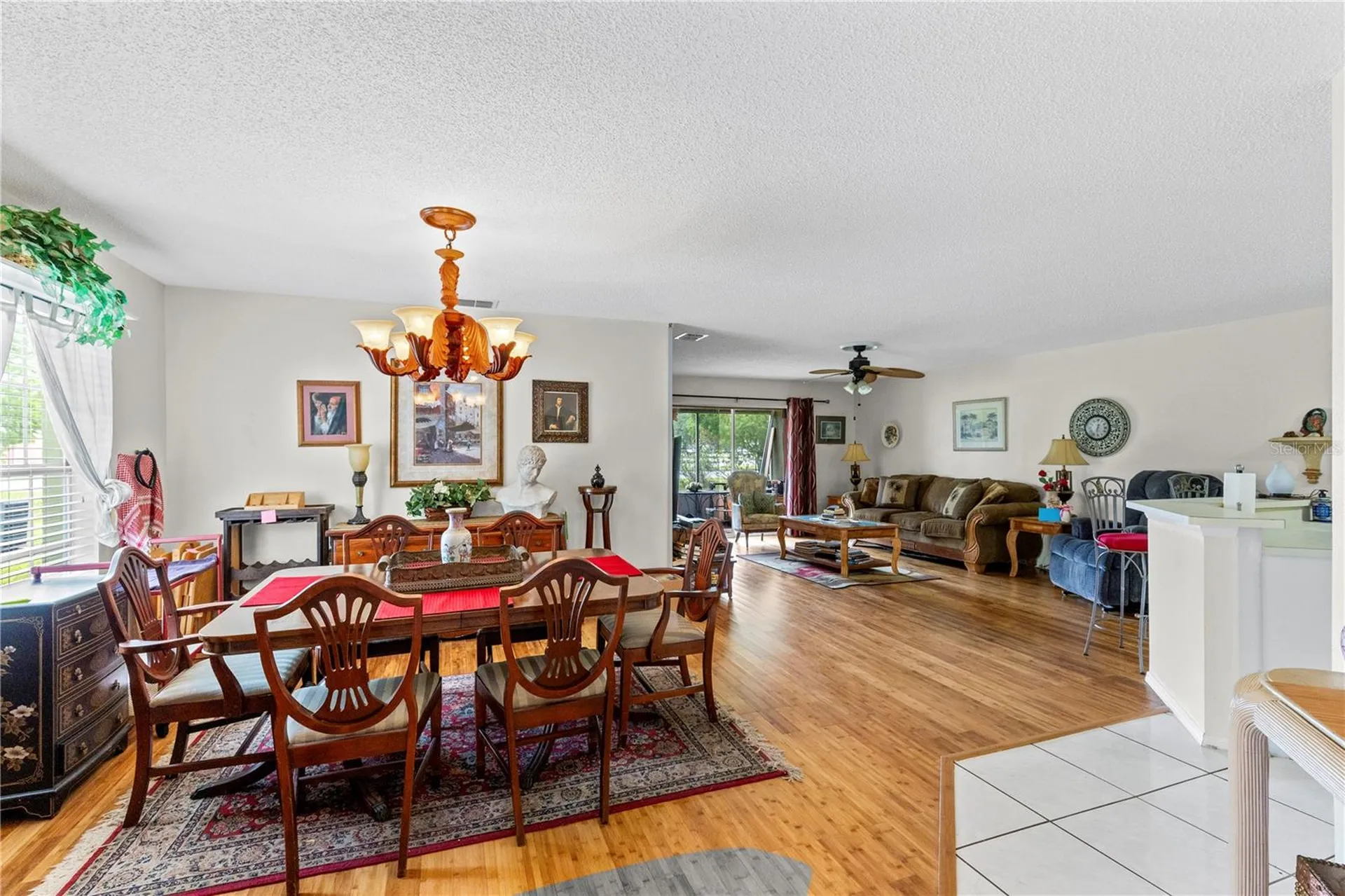 1076 Universal Rest Place Kissimmee FL 34744