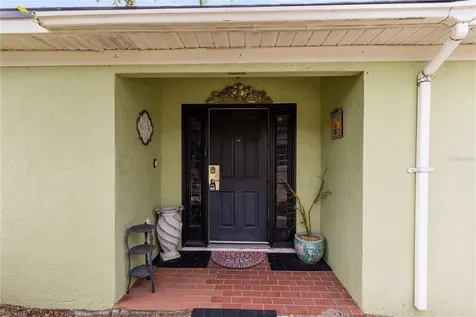 1076 Universal Rest Place Kissimmee FL 34744