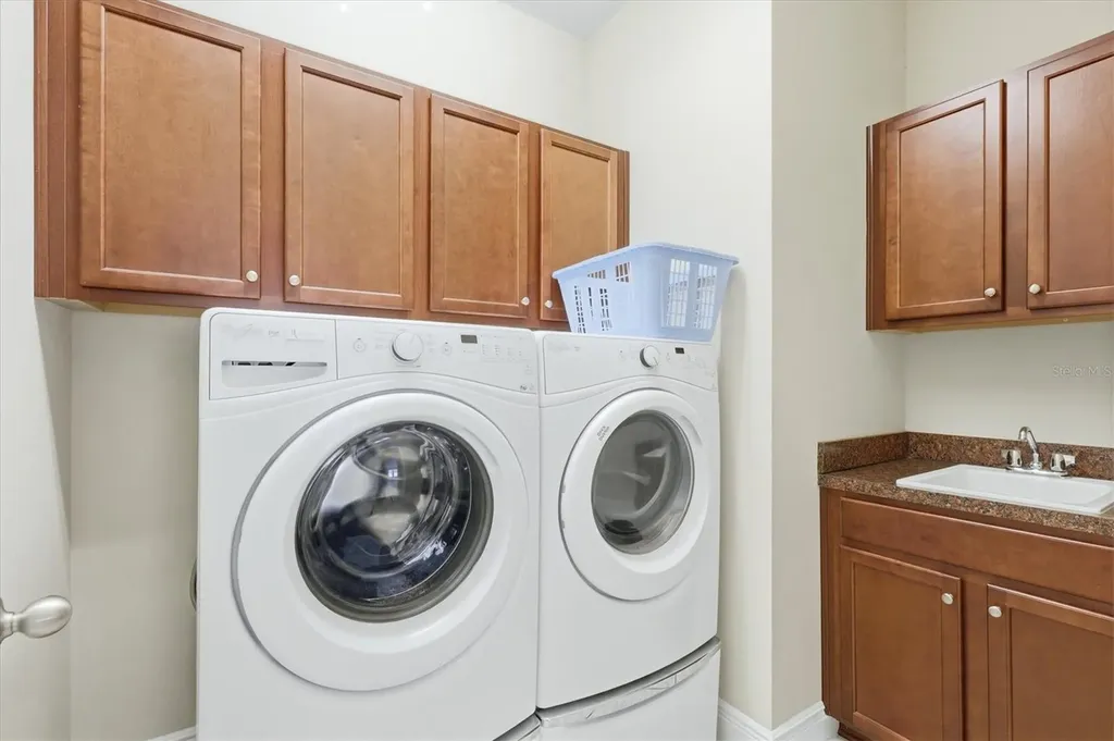 843 Molly Circle Sarasota FL 34232