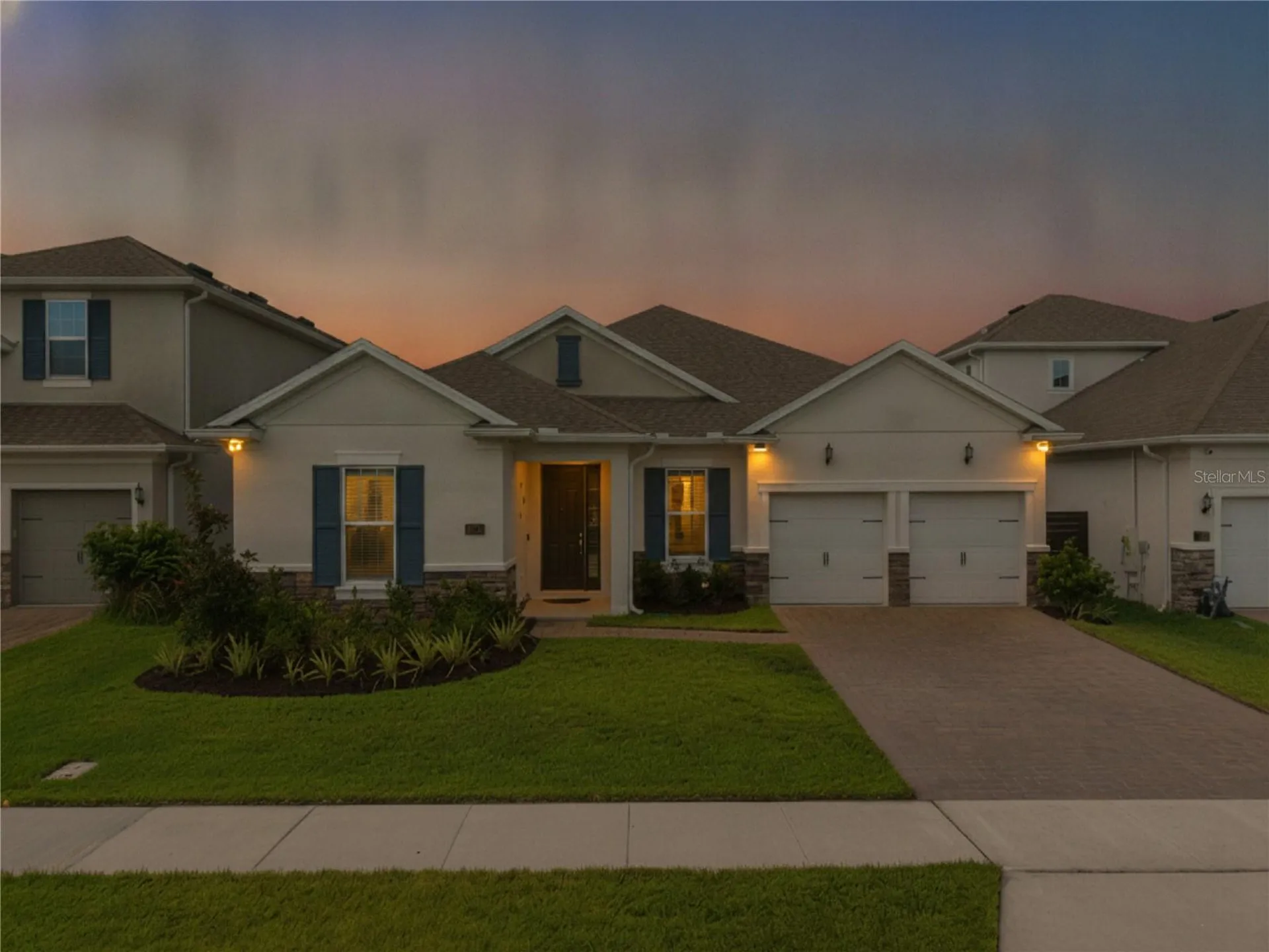 19053 Blueleaf Street Orlando FL 32827