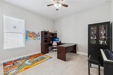 19053 Blueleaf Street Orlando FL 32827