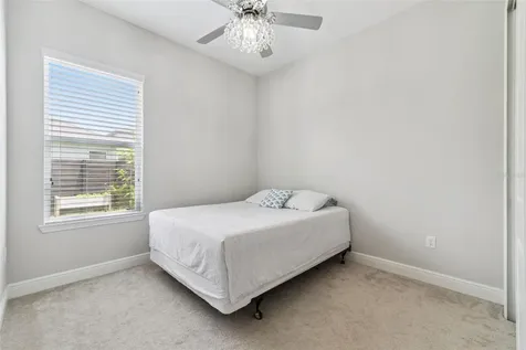 19053 Blueleaf Street Orlando FL 32827