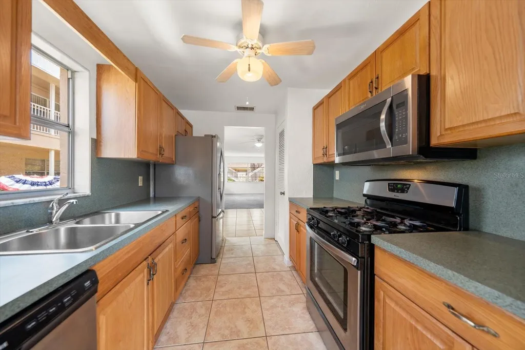 10037 62nd Terrace N St Petersburg FL 33708