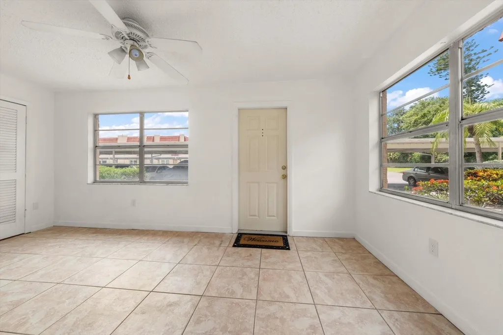 10037 62nd Terrace N St Petersburg FL 33708