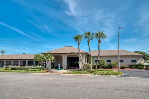 10037 62nd Terrace N St Petersburg FL 33708