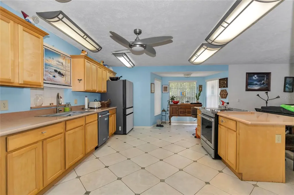 999 N Fresno Avenue Hernando FL 34442