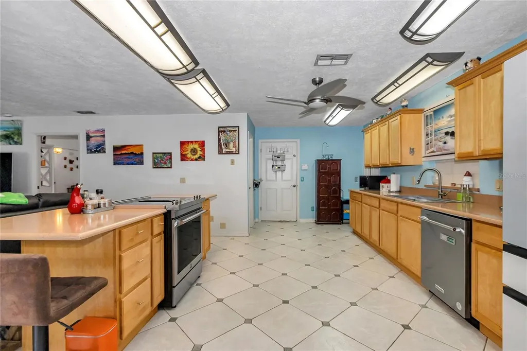 999 N Fresno Avenue Hernando FL 34442