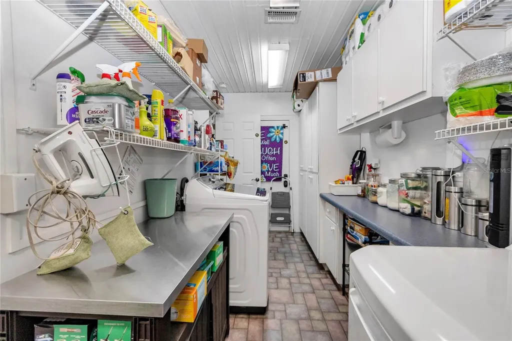 999 N Fresno Avenue Hernando FL 34442