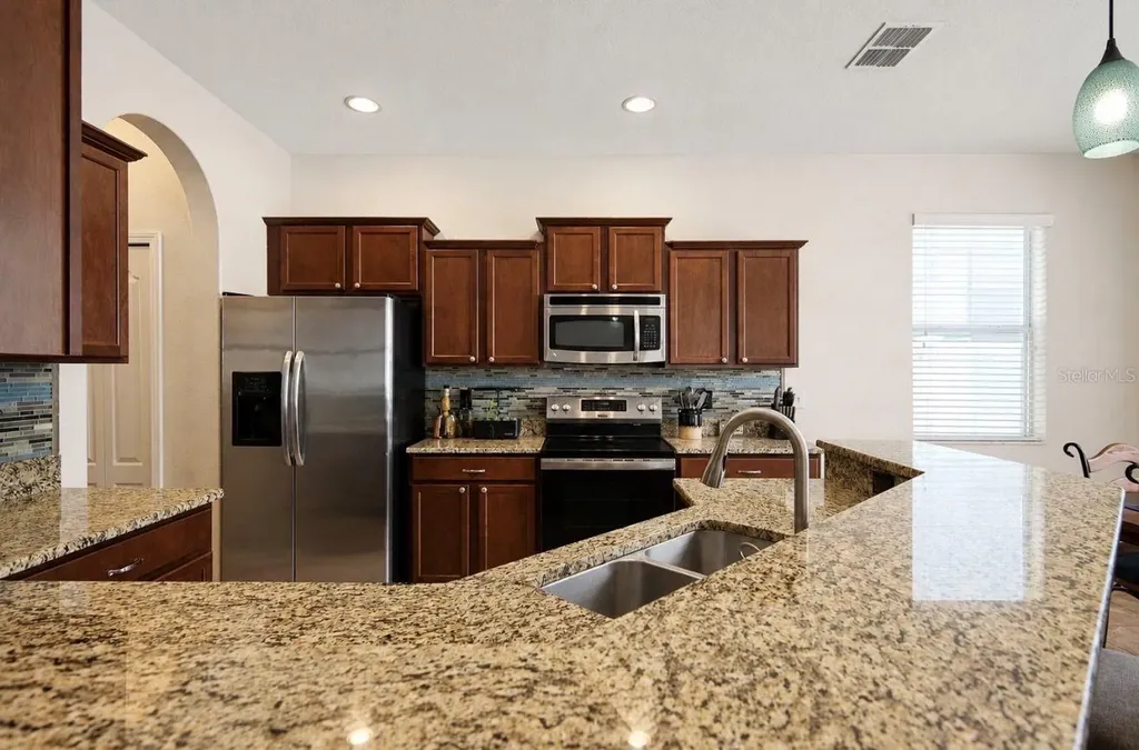 12020 Streambed Drive Riverview FL 33579