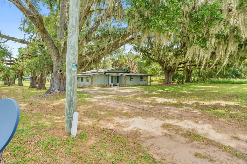 12616 Thonotosassa Road Thonotosassa FL 33592