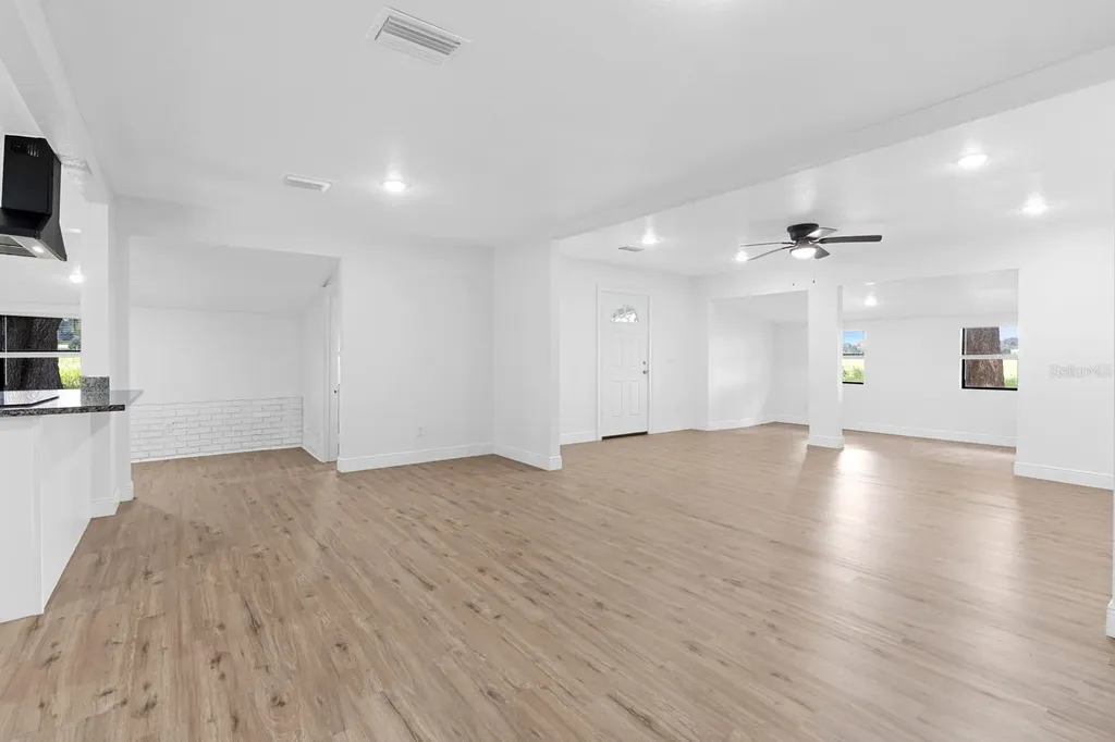 12616 Thonotosassa Road Thonotosassa FL 33592