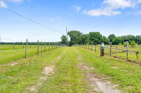 12616 Thonotosassa Road Thonotosassa FL 33592