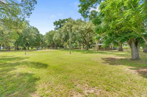 12616 Thonotosassa Road Thonotosassa FL 33592