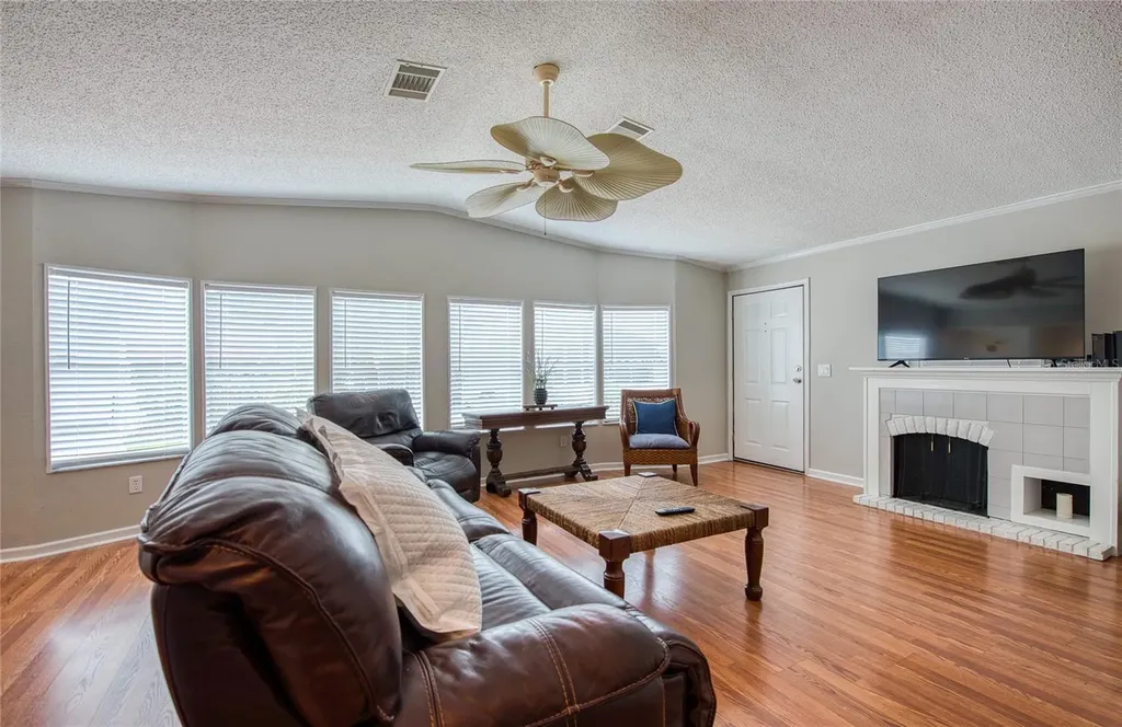 480 Trout Lane Oldsmar FL 34677