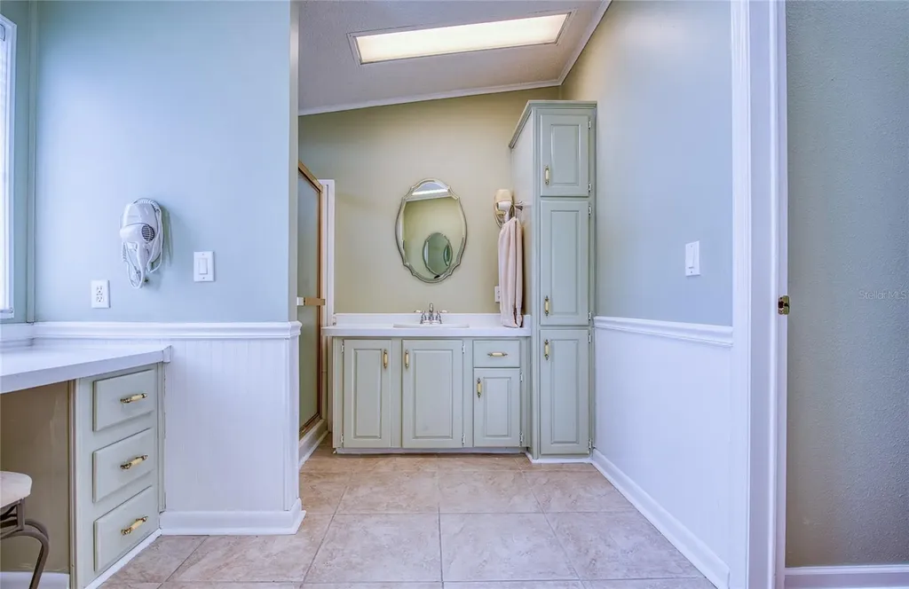 480 Trout Lane Oldsmar FL 34677